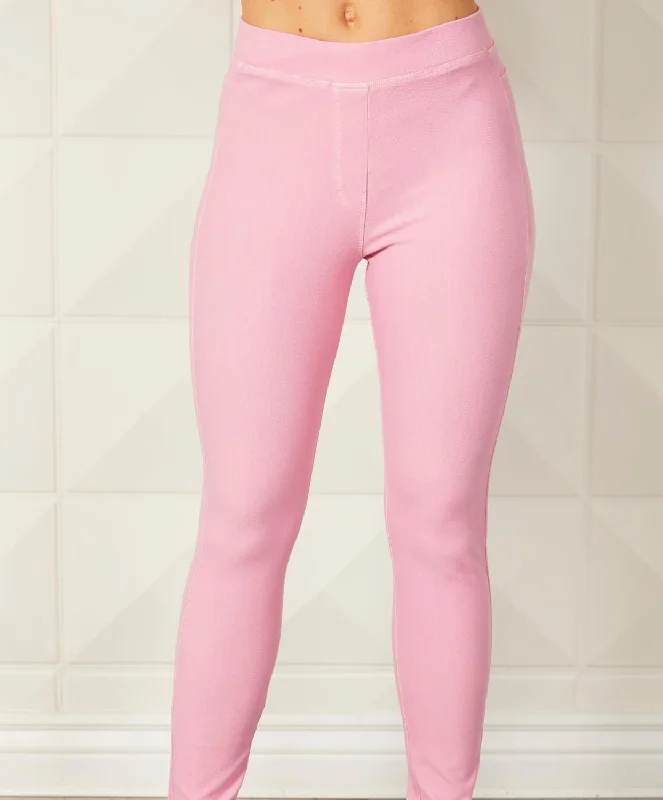 Weekend Discounts to Indulge In High Waisted Jegging In Blush